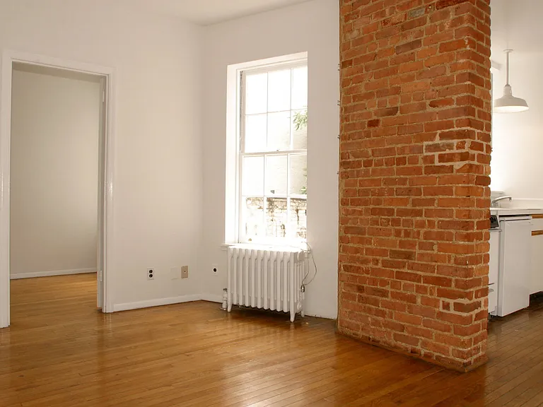 320 E 92nd St #3FE — Photo 2