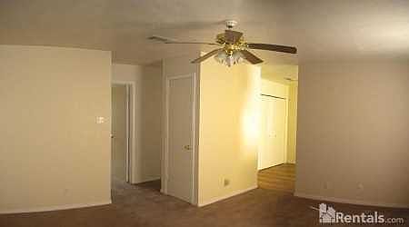4th image of 1109 Circle M Dr APT B