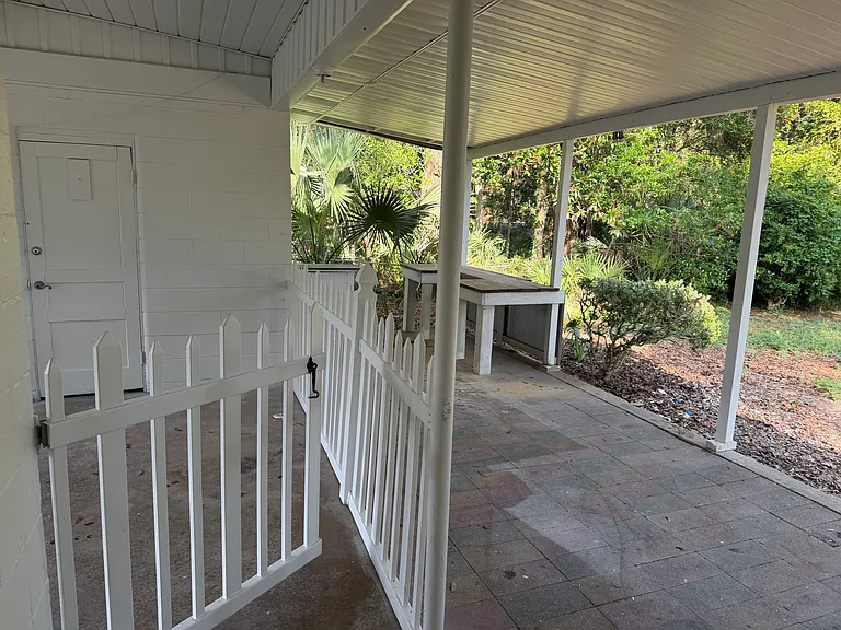 226 California Dr — Photo 16