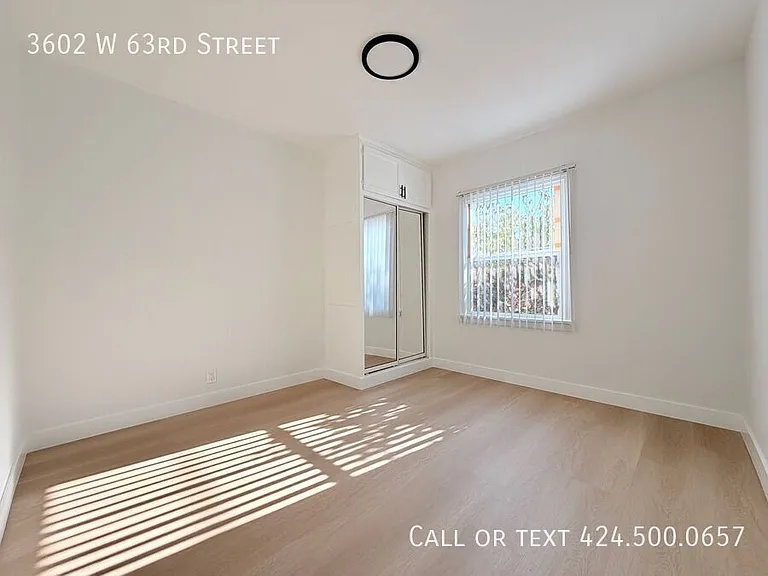 3602 W 63rd St — Photo 7