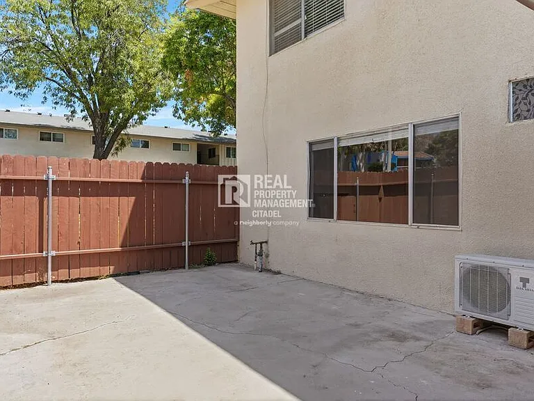 3009 Canyon Crest Dr #A — Photo 40