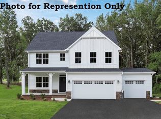 5358 Walnut Ridge Ln, Sheffield Lake, OH 44054