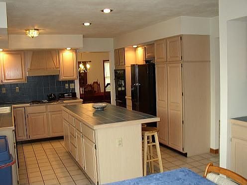 gourmet kitchen