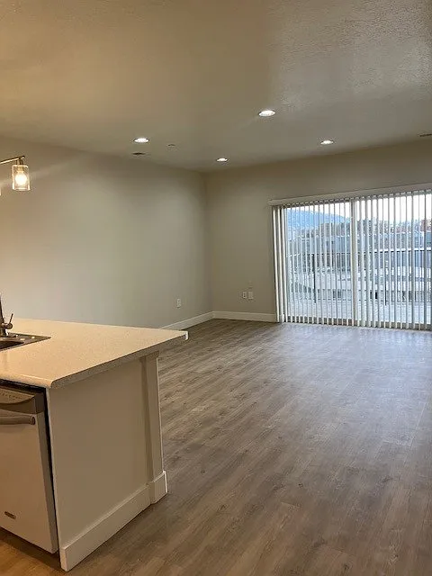 Axis at 739 Apartments — Photo 4