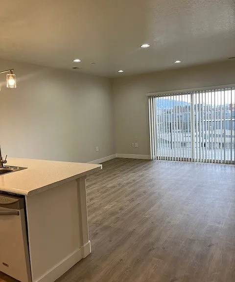 Axis at 739 Apartments — Photo 4