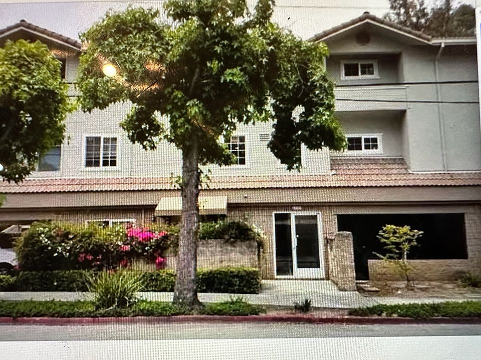 1st image of 1500 Carmelita Ave APT 2