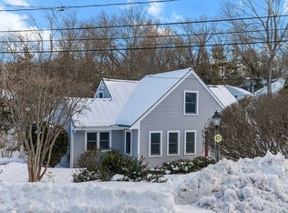27 Grassland St, Lexington, MA 02421