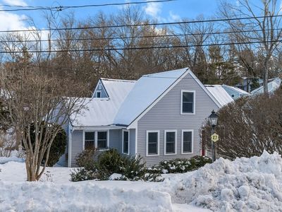 27 Grassland St, Lexington, MA, 02421