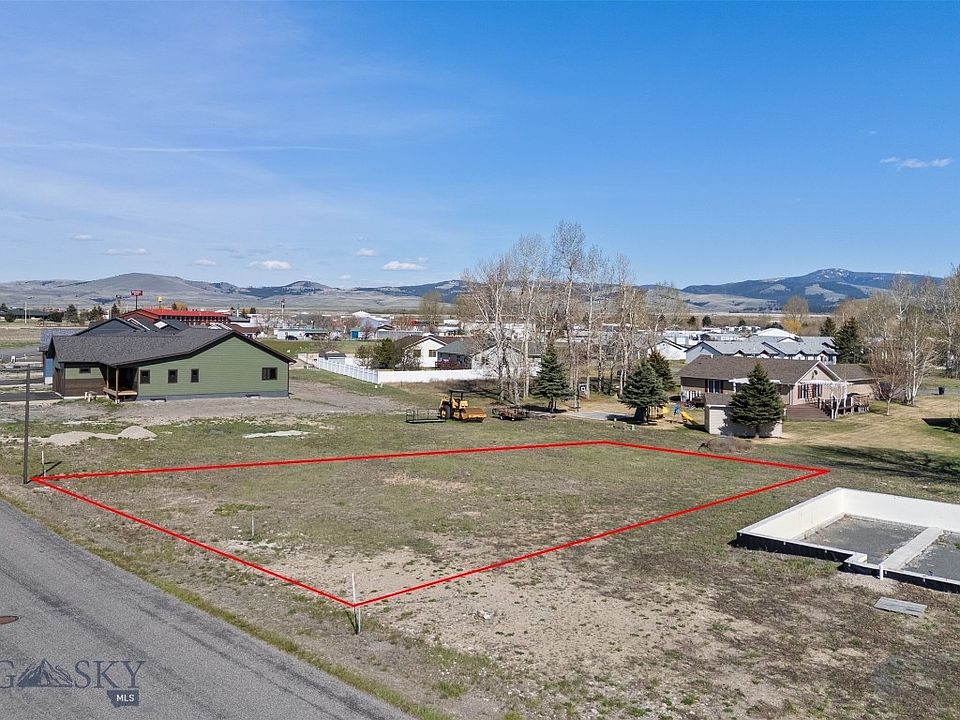 1st image of 722 Sagebrush Ln
