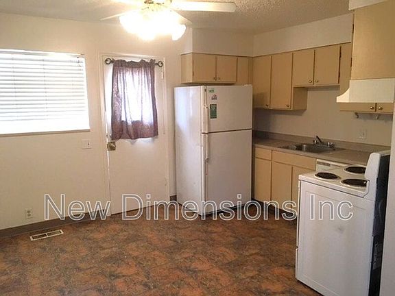 3rd image of 71 Vine St