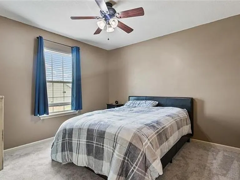 8808 NE 116th Pl — Photo 12