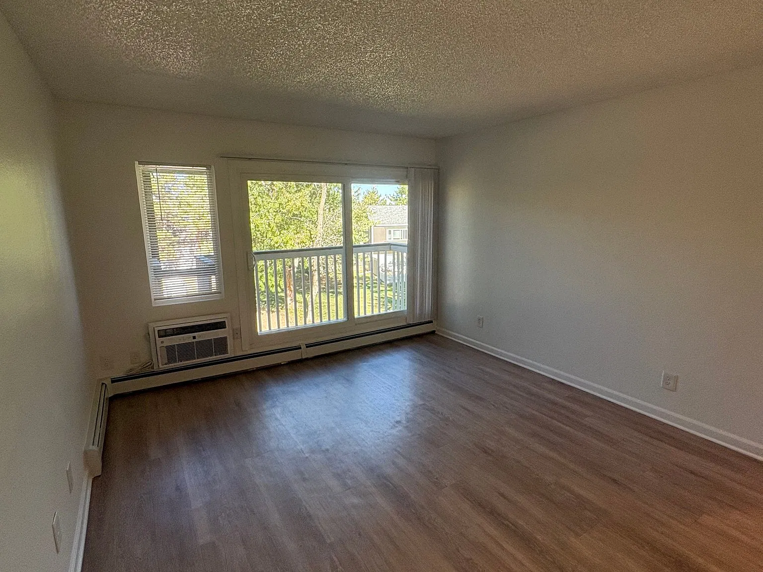 Tantra Lake Apartments APT 9331K — Photo 2