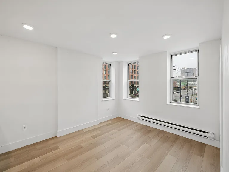 1327 Willow Ave #3 — Photo 11