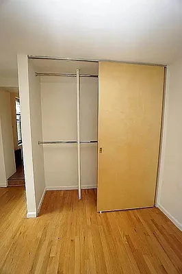 Rented by Universal Realty Group | media 10