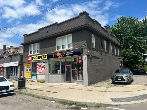 132 Prospect St S #2, Hamilton, ON L8M 2Z2