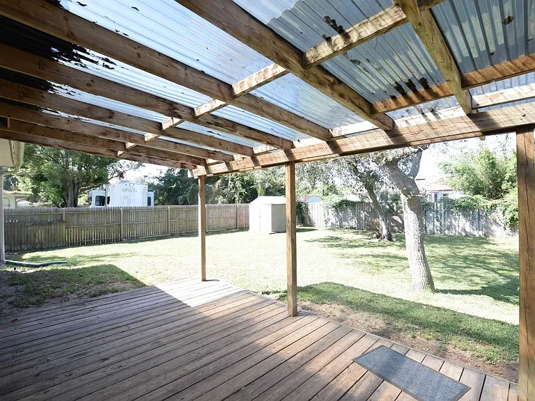 870 Farrington Dr — Photo 13