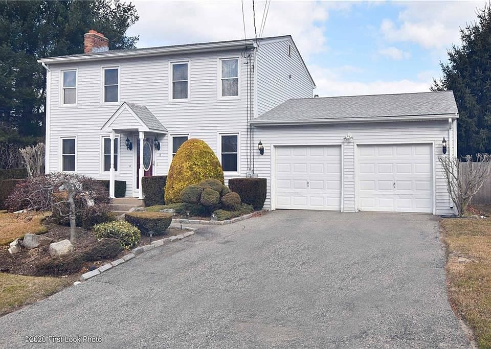 1st image of 14 Country View Dr