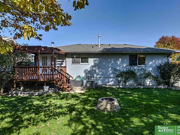4th image of 15215 Rock Creek Dr