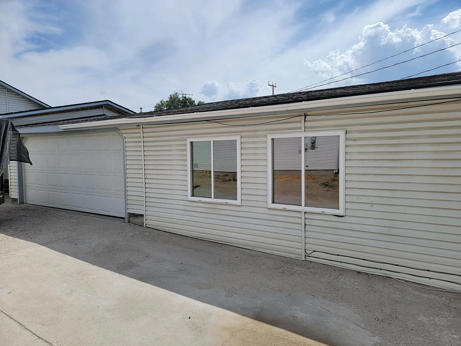 2 bed, 750 sqft, $1,100 — Photo 2