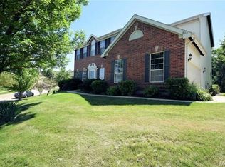 800 Legends View Dr, Eureka, MO 63025