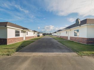 881 Sistrunk Rd, Lake Charles, LA 70611