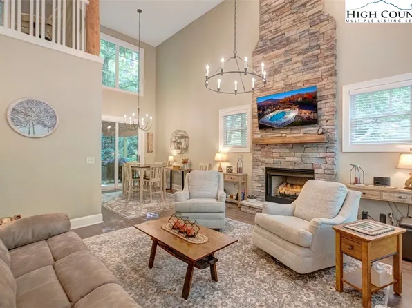 122 Cottage Lane, Boone, NC 28607