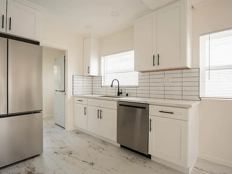 6352 Holabird St — Photo 5