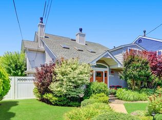 223 Blackheath Rd, Long Beach, NY 11561