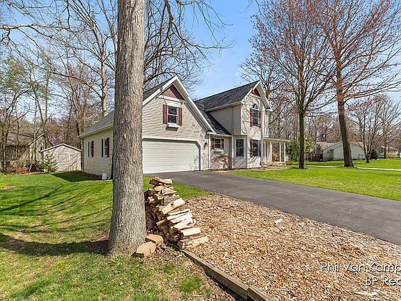 2nd image of 7458 Hidden Forest Dr
