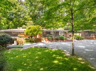 1111 Sourwood Cir, Chapel Hill, NC 27517