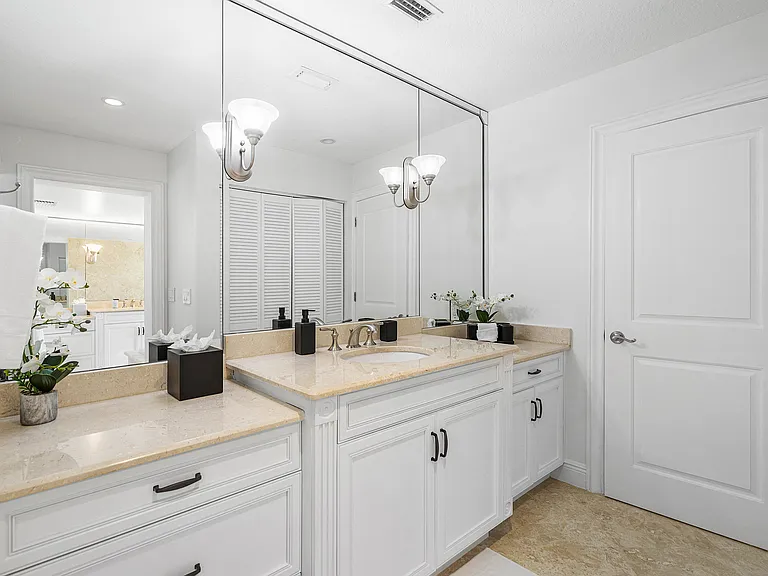 820 Palm Trl — Photo 24