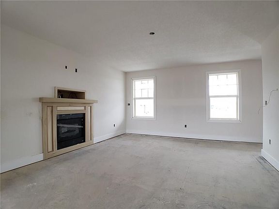 5th image of 1314 12th St SE