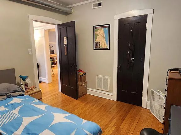 5th image of 5140 N Troy St #1E