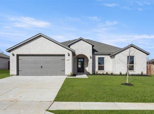 433 Falcon Way, Azle, TX 76020