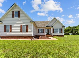 161 Henley Fork Dr, Tappahannock, VA 22560
