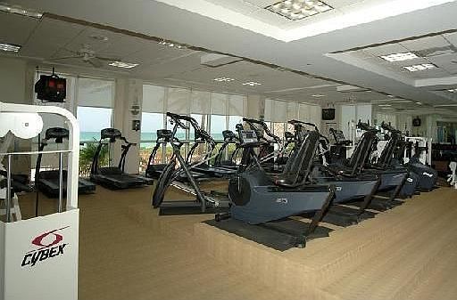 5th image of 16445 Collins Ave APT 1424