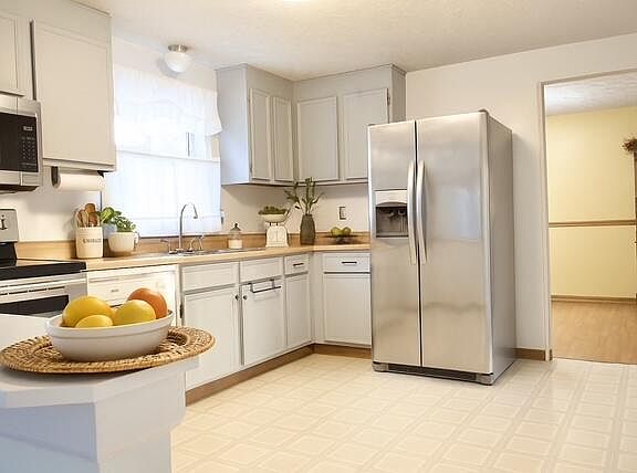 5th image of 3676 Juniper St
