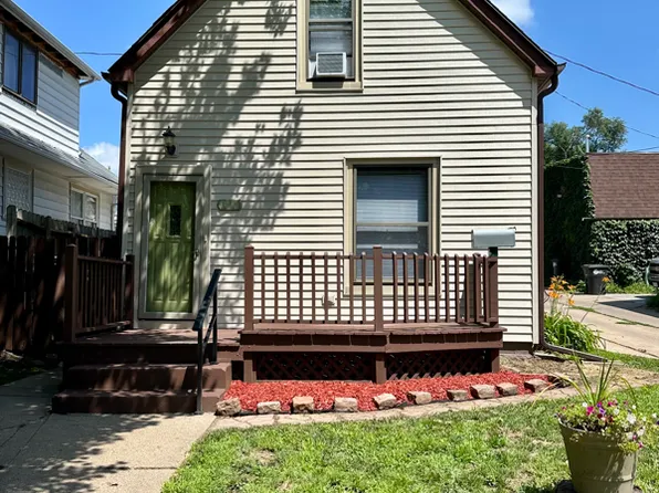 3059 Hanscom Blvd, Omaha, NE 68105