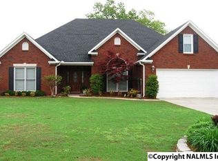 2928 Breckenridge Dr SW, Decatur, AL 35603