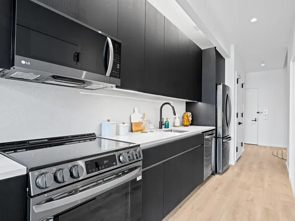 500 Degraw Street image 6 of 26