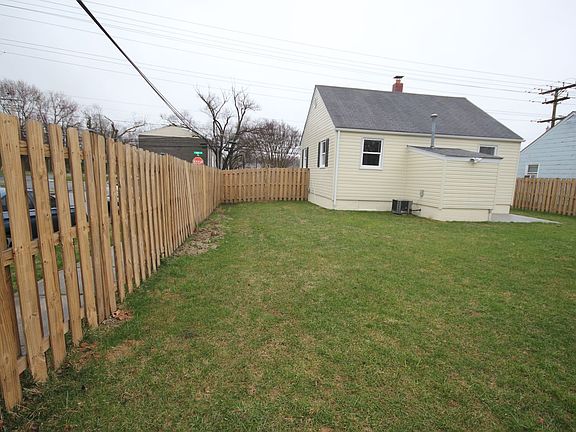 4th image of 314 Old Post Rd