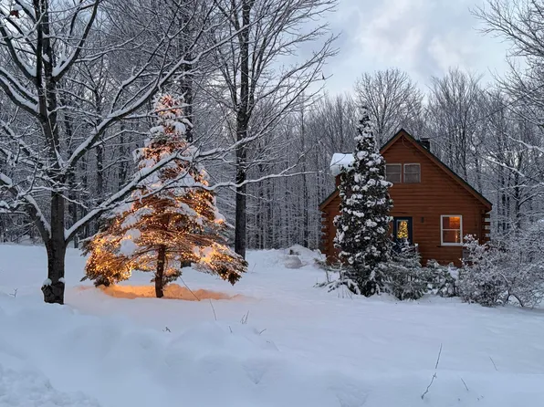 34 Log Cabin Lane, Greenwood, ME 04255