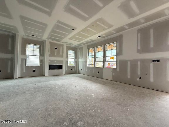 4th image of 4517 Sweet Williams Lane