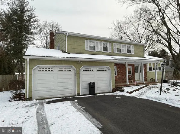 15 Barbara Ln, Ewing, NJ 08560
