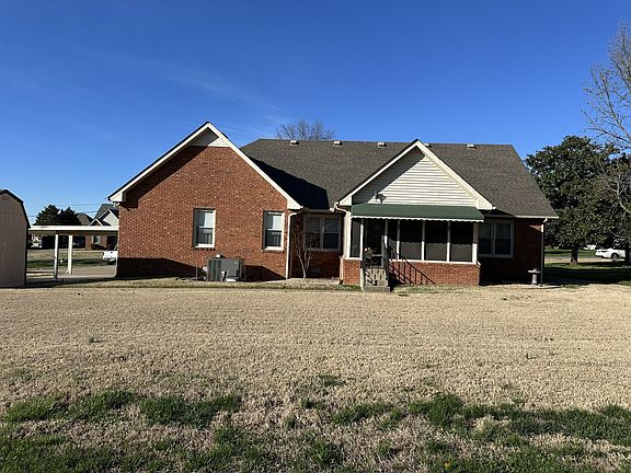 2nd image of 1712 Orchard Dr