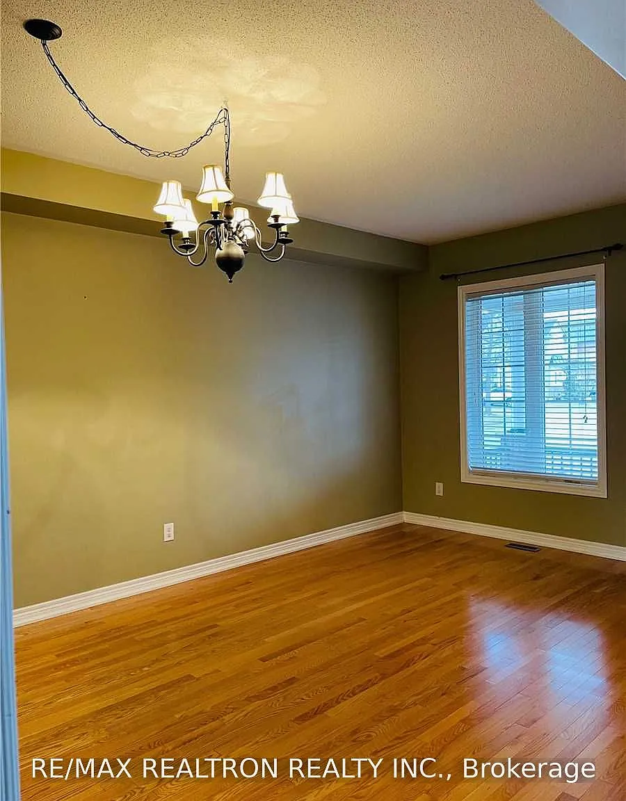 3 bed, $4,100 — Photo 4