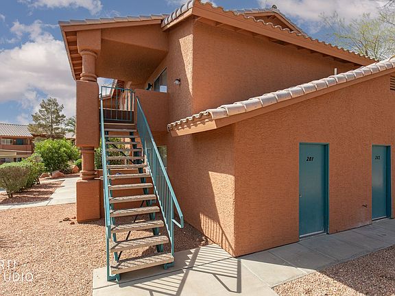 3rd image of 895 Mesquite Springs Dr Unit 201