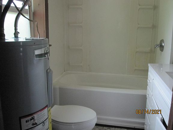 4th image of 1725 Fm 1536