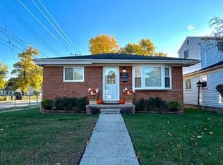 3903 Jackson St, Dearborn Heights, MI 48125