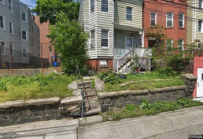 1st image of 19 Jones Pl